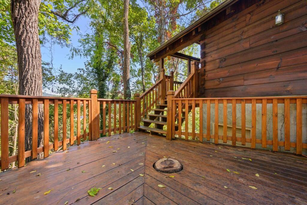 Do Not Disturb - Pigeon Forge Smoky Mountain Studio Cabin, Hot Tub, Fireplace Exterior foto